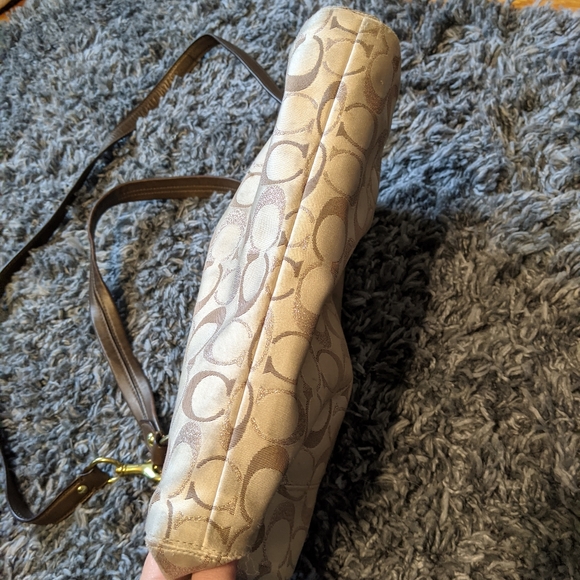 Vintage Coach - Picture 14 of 16